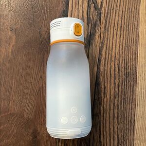 Quark BuubiBottle Smart Portable Milk Warmer